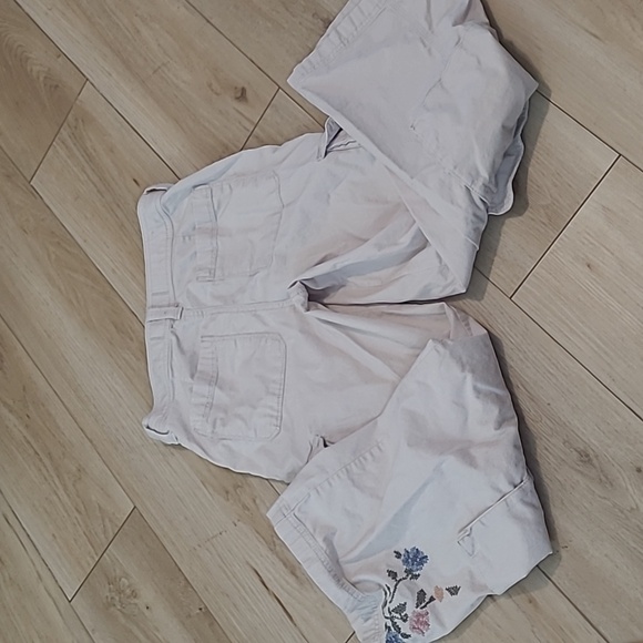 Abercrombie Kids Floral Embroidered Cargo Pants High Waist Flait 13/14 - Picture 6 of 7